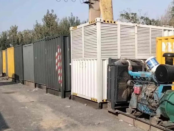 温江200KW柴油发电机机组每小时油耗是多少？